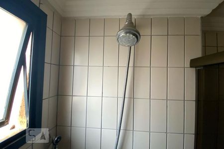 Apartamento à venda com 210m², 4 quartos e 3 vagas Apartamento à venda com 210m², 4 quartos e 3 vagasChuveiro