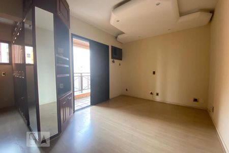 Apartamento à venda com 210m², 4 quartos e 3 vagas Apartamento à venda com 210m², 4 quartos e 3 vagasSuíte 1