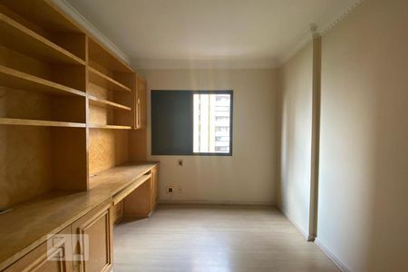 Apartamento à venda com 210m², 4 quartos e 3 vagas Apartamento à venda com 210m², 4 quartos e 3 vagasQuarto 4