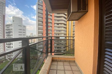 Apartamento à venda com 210m², 4 quartos e 3 vagas Apartamento à venda com 210m², 4 quartos e 3 vagasSacada da Suíte 1