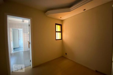 Apartamento à venda com 210m², 4 quartos e 3 vagas Apartamento à venda com 210m², 4 quartos e 3 vagasMezanino