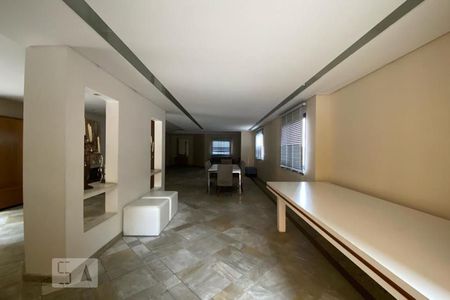 Apartamento à venda com 210m², 4 quartos e 3 vagas Apartamento à venda com 210m², 4 quartos e 3 vagasÁrea comum - Salão de festas