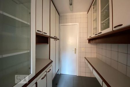 Apartamento à venda com 210m², 4 quartos e 3 vagas Apartamento à venda com 210m², 4 quartos e 3 vagasCozinha