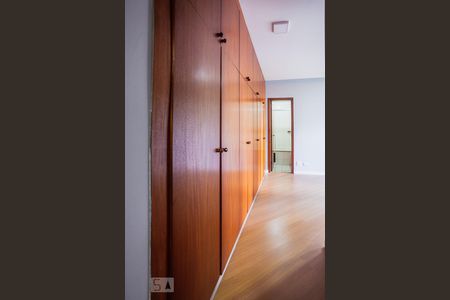 Apartamento à venda com 135m², 3 quartos e 2 vagasSuíte