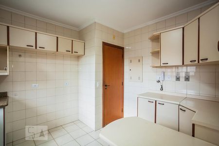 Apartamento à venda com 135m², 3 quartos e 2 vagasCozinha