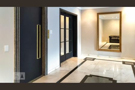 Apartamento à venda com 135m², 3 quartos e 2 vagasHall