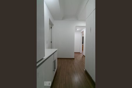 Apartamento à venda com 260m², 5 quartos e 4 vagasCorredor Armários
