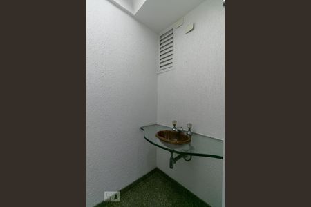 Apartamento à venda com 260m², 5 quartos e 4 vagasLavabo da Sala