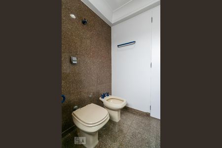 Apartamento à venda com 260m², 5 quartos e 4 vagasBanheiro 4