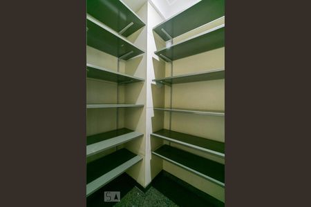 Apartamento à venda com 260m², 5 quartos e 4 vagasCozinha - Dispensa