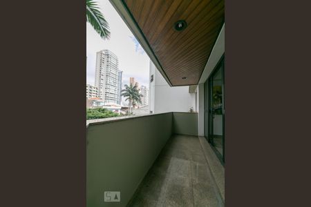 Apartamento à venda com 260m², 5 quartos e 4 vagasSala - Ambiente 2 - Varanda