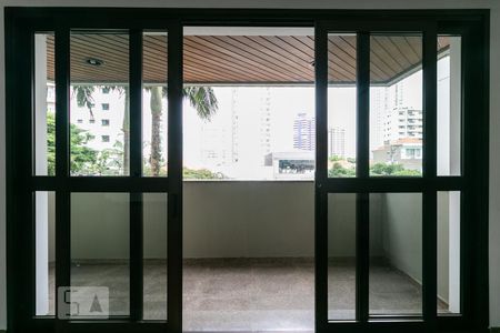 Apartamento à venda com 260m², 5 quartos e 4 vagasSala - Ambiente 2 - Varanda