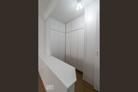 Apartamento à venda com 260m², 5 quartos e 4 vagasSuíte 1 - Armários