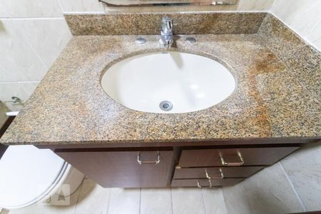 Apartamento para alugar com 79m², 2 quartos e 1 vaga Apartamento para alugar com 79m², 2 quartos e 1 vagaBanheiro