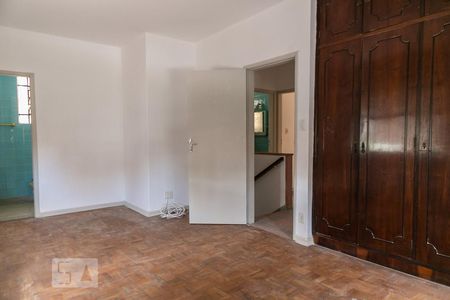 Suíte de casa para alugar com 3 quartos, 157m² em Ponta da Praia, Santos