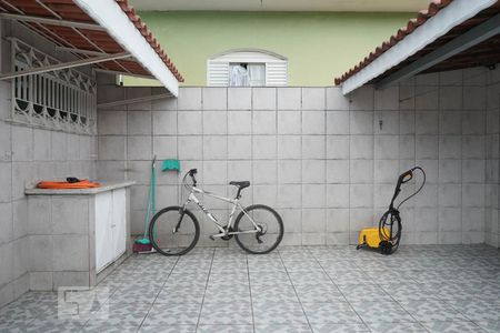 Casa à venda com 170m², 3 quartos e 2 vagasÁrea de serviço