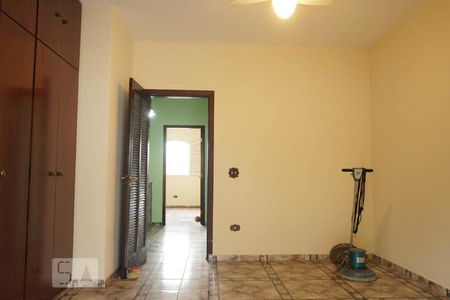 Casa à venda com 170m², 3 quartos e 2 vagasQuarto 3