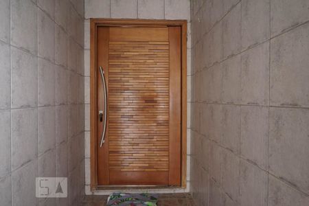 Casa à venda com 170m², 3 quartos e 2 vagasGaragem - Porta de Entrada