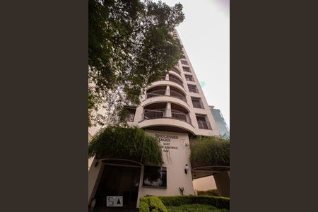 Apartamento à venda com 45m², 1 quarto e 1 vaga Apartamento à venda com 45m², 1 quarto e 1 vagaFachada