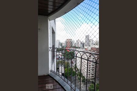 Apartamento à venda com 45m², 1 quarto e 1 vaga Apartamento à venda com 45m², 1 quarto e 1 vagaSacada