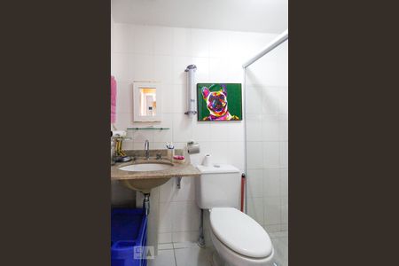 Apartamento para alugar com 74m², 2 quartos e 1 vaga Apartamento para alugar com 74m², 2 quartos e 1 vagaBanheiro