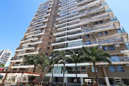 Apartamento para alugar com 74m², 2 quartos e 1 vagaFachada