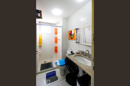 Apartamento para alugar com 74m², 2 quartos e 1 vaga Apartamento para alugar com 74m², 2 quartos e 1 vagaBanheiro da Suíte