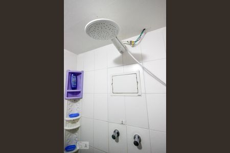 Apartamento para alugar com 74m², 2 quartos e 1 vaga Apartamento para alugar com 74m², 2 quartos e 1 vagaChuveiro - Banheiro