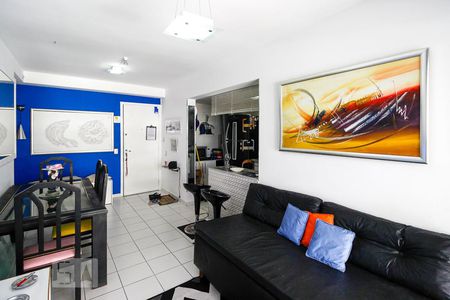 Apartamento para alugar com 74m², 2 quartos e 1 vaga Apartamento para alugar com 74m², 2 quartos e 1 vagaSala