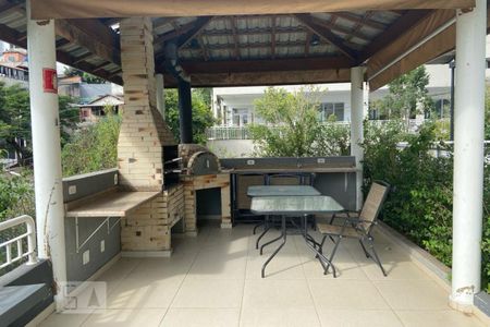 Apartamento para alugar com 53m², 2 quartos e 1 vaga Apartamento para alugar com 53m², 2 quartos e 1 vagaÁrea comum - Churrasqueira