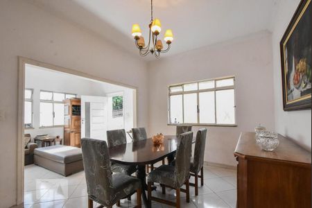 Casa à venda com 200m², 4 quartos e 1 vagaSala de Jantar