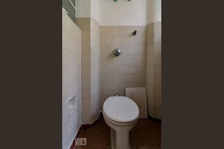 Apartamento para alugar com 60m², 2 quartos e sem vagaBanheiro de serviço