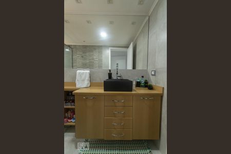 Apartamento à venda com 100m², 3 quartos e 1 vagaBanheiro da Suíte
