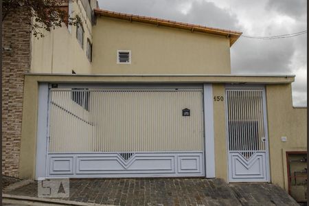 Casa de condomínio para alugar com 70m², 2 quartos e 1 vaga Casa de condomínio para alugar com 70m², 2 quartos e 1 vagaFachada