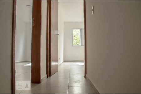 Corredor de casa de condomínio para alugar com 2 quartos, 70m² em Jardim Peri, São Paulo