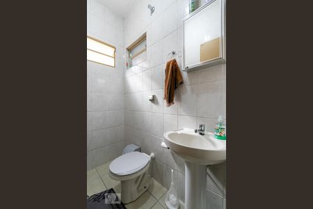 Casa à venda com 160m², 3 quartos e 1 vagaBanheiro 2