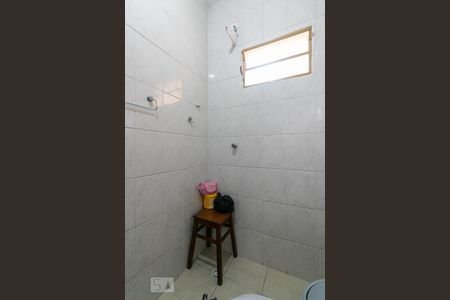 Casa à venda com 160m², 3 quartos e 1 vagaBanheiro 2