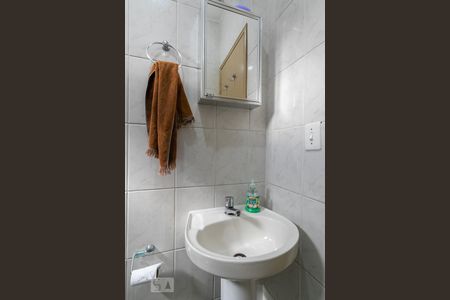 Casa à venda com 160m², 3 quartos e 1 vagaBanheiro 2