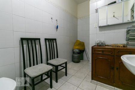 Casa à venda com 160m², 3 quartos e 1 vagaBanheiro 1