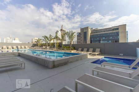 Apartamento para alugar com 66m², 2 quartos e 1 vagaÁrea comum - Piscina