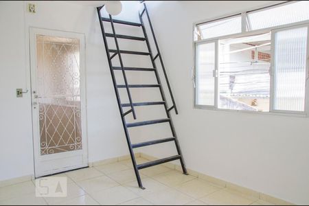 Sala de casa à venda com 1 quarto, 70m² em Cascadura, Rio de Janeiro