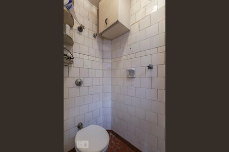 Apartamento para alugar com 85m², 2 quartos e sem vagaBanheiro de Serviço