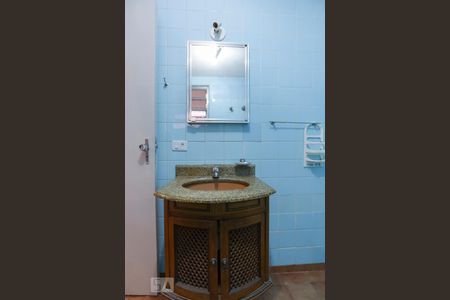 Apartamento para alugar com 85m², 2 quartos e sem vagaBanheiro