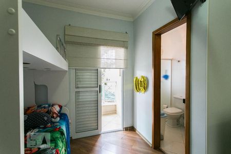 Casa à venda com 340m², 4 quartos e 6 vagasSuíte 2