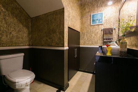 Casa à venda com 340m², 4 quartos e 6 vagasLavabo