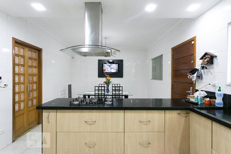 Casa à venda com 340m², 4 quartos e 6 vagasCozinha