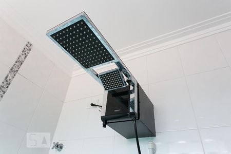 Casa à venda com 340m², 4 quartos e 6 vagasBanheiro da Suíte 1 - Chuveiro