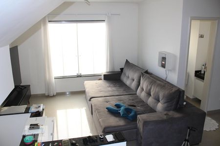 Casa de condomínio à venda com 130m², 3 quartos e 1 vagaSala