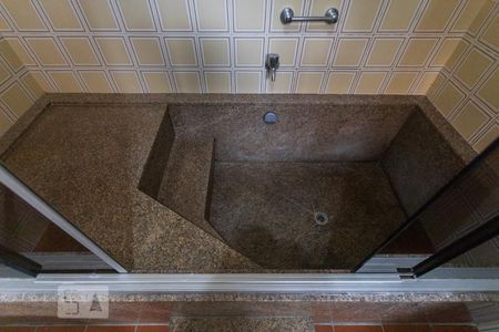 Casa à venda com 750m², 4 quartos e 10 vagasBanheiro da Suíte 3