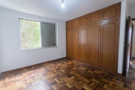 Casa à venda com 750m², 4 quartos e 10 vagasQuarto 3 - Suíte